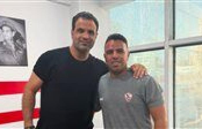 بالبلدي: أحمد
      جعفر
      يعلن
      العودة
      إلى
      الزمالك
      فى
      هذا
      المنصب
