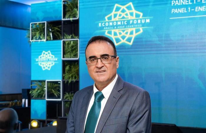 بالبلدي : المنتدى
      الاقتصادي
      العربي
      البرازيلي
      يطرح
      مبادرات
      لتعزيز
      التعاون
      الاقتصادي
      العربي
      البرازيلي
      عبر
      الحلول
      الرقمية
      والذكاء
      الاصطناعي
      والتقنيات
      المتقدمة