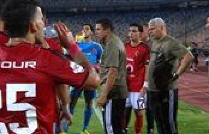 بالبلدي: خالد
      جاد
      الله:
      لاعبي
      الأهلي
      بيفكروا
      في
      الفلوس..
      وعموتة
      غير
      مبشر