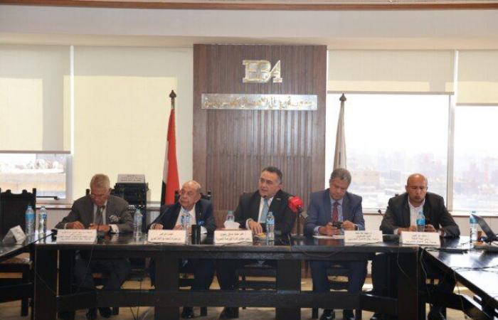 بالبلدي: جمعية
      رجال
      الأعمال
      تبحث
      مع
      رئيس
      البورصة
      مستجدات
      السوق..
      رأس
      المال
      تجاوز
      4.3
      تريليونات
      جنيه