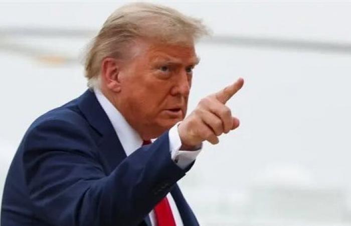 بالبلدي : ترامب
      يدرس
      شن
      هجمات
      جديدة
      على
      إيران
      ويحذر
      من
      قرار
      حاسم
      قريبًا