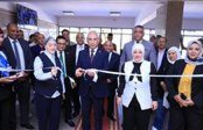 بالبلدي: رئيس
      جامعة
      المنيا
      يشهد
      حصاد
      عام
      من
      التطوير
      الشامل
      بكلية
      التربية
      النوعية