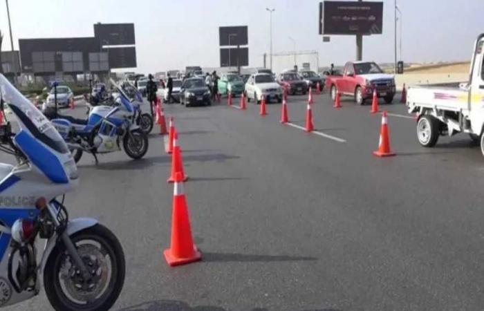 غلق
      كلي
      لشارع
      ابن
      سندر
      بالقاهرة
      لمدة
      10
      أيام..
      تعرف
      على
      التحويلات
      المرورية