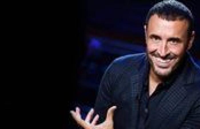 بالبلدي: كاظم
      الساهر:
      الجمهور
      يشعرني
      إني
      مع
      عائلتي