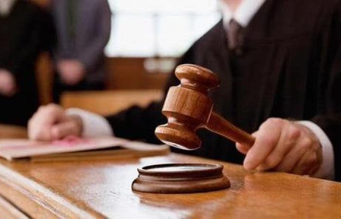 بالبلدي: غدًا..
      استكمال
      محاكمة
      متهم
      بالانضمام
      لتنظيم
      القاعدة
      الإرهابي