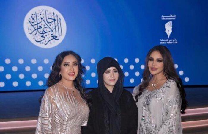 بالبلدي: لطيفة:
      سعيدة
      بمشاركتي
      في
      قمة
      الإعلام
      العربي..
      وهذا
      ليس
      الظهور
      الأول