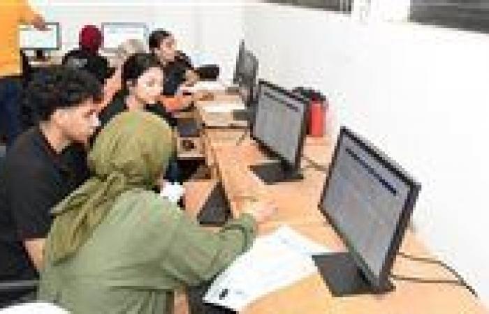 بالبلدي : فتح
      تقليل
      الاغتراب
      2026
      للمرة
      الثالثة
      لمدة
      48
      ساعة..
      من
      يحق
      له
      التسجيل؟