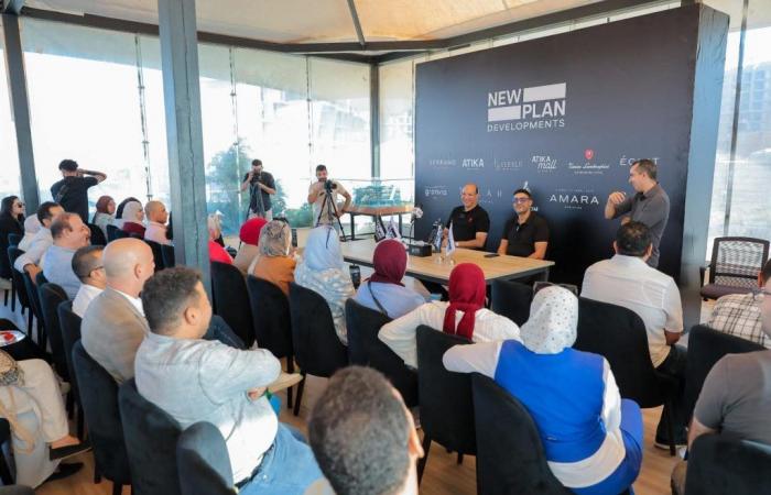 بالبلدي : «نيوبلان
      للتطوير»
      تستهدف
      تسليم
      1700
      وحدة
      وضخ
      2.5
      مليار
      جنيه
      في
      الإنشاءات
      خلال
      2026