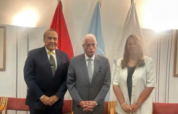 خالد
      فودة
      يشهد
      توقيع
      اتفاقية
      تعاون
      بين
      الاتحاد
      المصري
      للدارتس
      ونادي
      بايونيرز
      بالإسكندرية