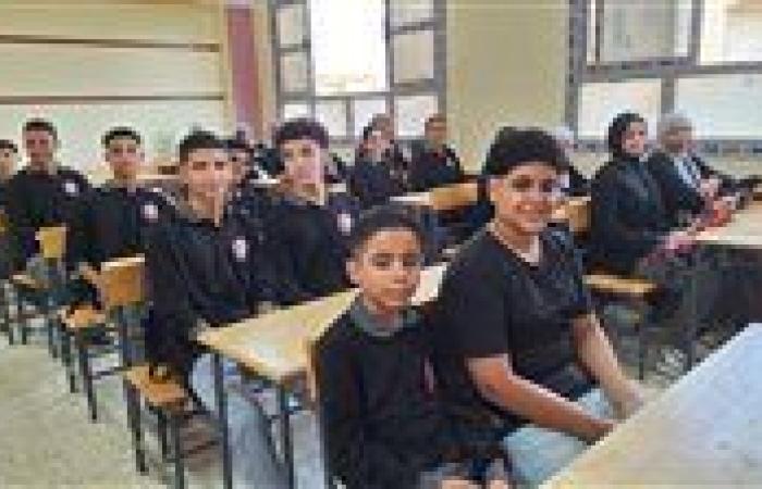 بالبلدي : "برلماني"
      يطالب
      بإجراء
      حصر
      مركزي
      ربع
      سنوي
      لعجز
      المعلمين
      في
      المدارس