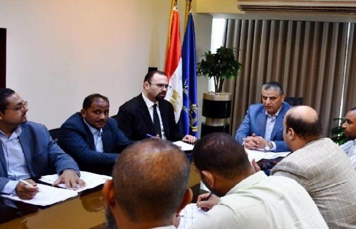 بالبلدي : نائب
      محافظ
      أسوان
      يستعرض
      جهود
      تطوير
      منظومة
      التخلص
      الآمن
      من
      النفايات
      الطبية
      الخطرة