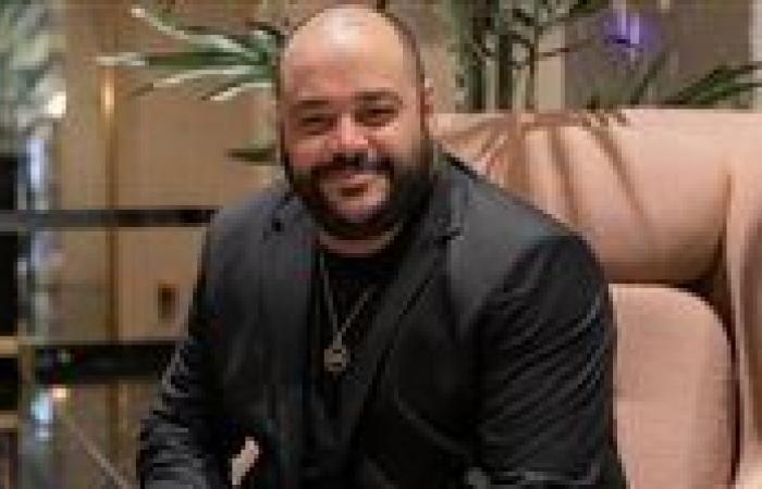 بالبلدي: محمد
      ممدوح
      أحدث
      المنضمين
      لـ
      فيلم
      تامر
      حسني
      الجديد
