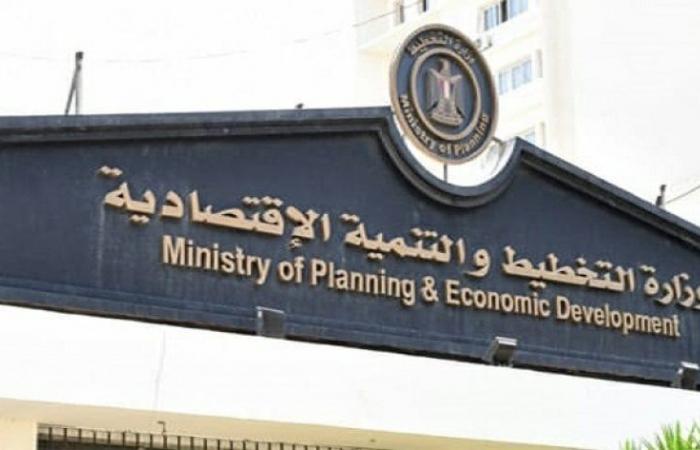 بالبلدي : التخطيط:
      تراجع
      نسبة
      البطالة
      إلى
      5.8%
      في
      الربع
      الثاني
      لـ
      2026..
      وقوة
      العمل
      تتجاوز
      35.6
      مليون