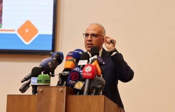 بالبلدي : أين
      تذهب
      أمطار
      حوض
      النيل؟..
      وزير
      الري
      يكشف
      حجم
      المياه
      وما
      يصل
      إلى
      مصر
      منها