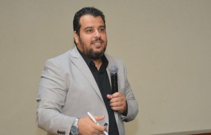 بالبلدي : الذهب
      يترقب
      قرار
      «المركزي»..
      هل
      يرفع
      الفائدة؟
      وسعيد
      إمبابي
      يكشف
      الأسباب
      والتأثير
      المتوقع