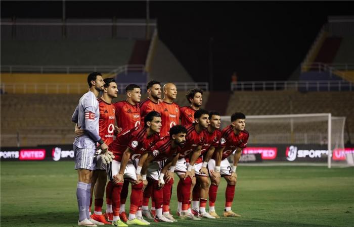 بالبلدي : مران
      الأهلي
      |
      تدريبات
      بدنية
      وتقسيمة
      استعدادًا
      لمواجهة
      بترول
      أسيوط