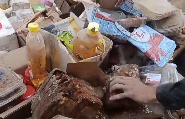 بالبلدي: ضبط
      250
      كجم
      أغذية
      فاسدة
      و500
      لتر
      زيت
      مجهول
      المصدر
      في
      حملة
      بالمنيا
