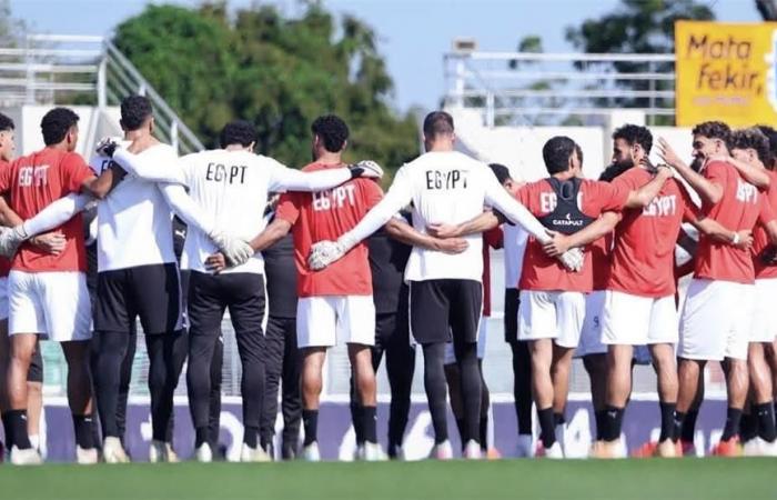 بالبلدي : مران
      منتخب
      مصر
      |
      تدريبات
      تأهيلية
      لـ
      هيثم
      حسن
      وفتوح
      استعدادًا
      لجنوب
      إفريقيا