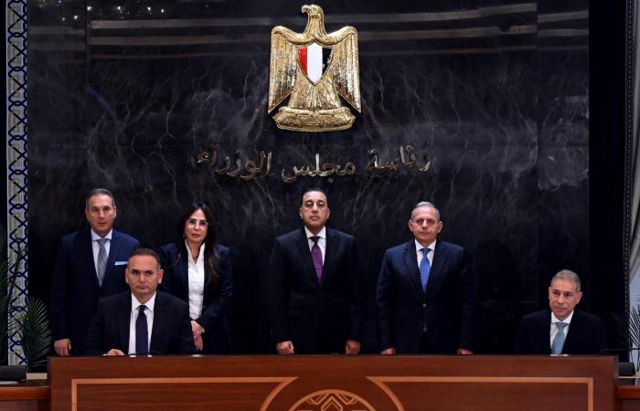 بالبلدي : بنك
      مصر
      والأهلي
      يتعاقدان
      مع
      «هايد
      بارك»
      على
      415
      فدانًا
      في
      6
      أكتوبر..
      مشروع
      جديد
      يعزز
      توسعات
      غرب
      القاهرة