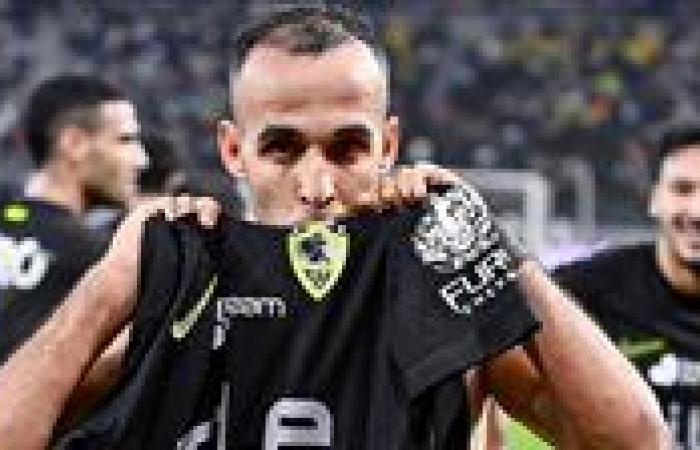 بالبلدي: ناصر
      منسي
      عن
      واقعة
      إلقاء
      القميص:
      أعتذر
      لجماهير
      الزمالك
      ومتقبل
      أي
      عقوبة