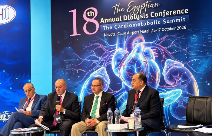 بالبلدي: محمد
      هاني
      حافظ
      يستعرض
      أحدث
      علاجات
      أمراض
      الكلى
      في
      المؤتمر
      التاسع
      عشر
      للجمعية
      العربية
      بأربيل