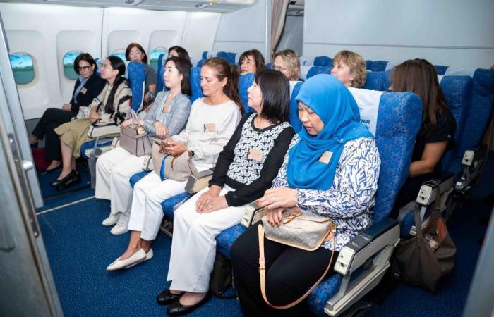 بالبلدي: زوجات
      الدبلوماسيين
      الأجانب
      في
      ضيافة
      مصر
      للطيران
      ضمن
      مبادرة
      Welcome
      to
      Egypt