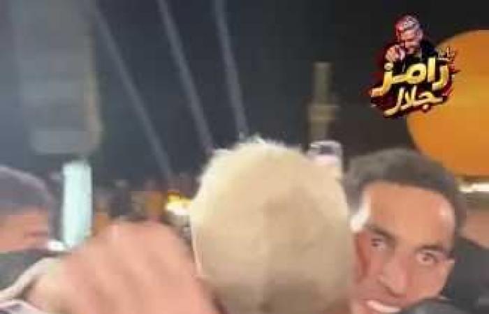 رامز
      جلال
      يشعل
      حفل
      زفاف
      مصطفى
      شوبير
      بمقلب
      كوميدي
      مع
      كهربا..
      ماذا
      حدث؟