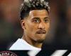 بالبلدي: الزمالك
      يتهم
      جون
      إدوارد
      بتحريض
      بيزيرا
      علي
      الرحيل