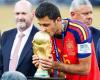 بالبلدي : مانشستر
      سيتي
      يرد
      على
      عرض
      برشلونة
      الثاني
      للتعاقد
      مع
      رودري