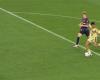 بالبلدي : فيديو
      |
      زيزو
      يسجل
      هدف
      الأهلي
      الأول
      أمام
      برشلونة