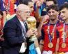 بالبلدي: دي
      لا
      فوينتي
      مستمر
      مع
      منتخب
      إسبانيا
      حتى
      2032