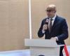 بالبلدي : عاجل|«اجتهدوا
      وطوروا
      مهاراتكم»..
      رسالة
      وزير
      التعليم
      لطلاب
      مدرسة
      التكنولوجيا
      التطبيقية
      بفايد