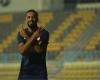 بالبلدي : أحمد
      كالوشا
      يرد
      على
      أنباء
      الانضمام
      إلى
      الأهلي:
      إن
      شاء
      الله