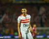 بالبلدي : الزمالك
      يحسم
      موقفه
      من
      بيع
      أحمد
      فتوح
      لـ
      أهلي
      بني
      غازي