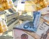 بالبلدي: أسعار
      العملات
      الأجنبية
      والعربية
      اليوم
      في
      البنوك..
      تحديث
      لحظي