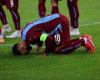 بالبلدي : أعظم
      لاعب
      مسلم
      على
      وجه
      الأرض..
      صحفيون
      أتراك
      يشيدون
      بـ
      محمد
      صلاح
      بعد
      مباراة
      طرابزون
      وهارتس