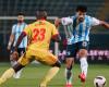 بالبلدي : فيديو
      |
      عبد
      الرحمن
      مجدي
      يسجل
      هدفي
      بيراميدز
      الأول
      والثاني
      أمام
      المريخ
      بنتيو