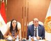 وزيرا
      العمل
      والتضامن
      يبحثان
      حوافز
      تأمينية
      جديدة
      للعمالة
      غير
      المنتظمة..
      اعرف
      التفاصيل