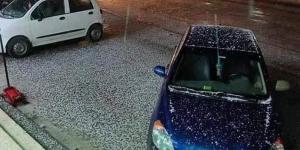 بالبلدي: الطقس في القاهرة.. المصريون يحتفلون بتساقط الثلوج