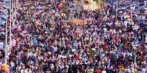 بالبلدي: أعداد غفيرة فى صلاة عيد الفطر بساحة مسجد ابو بكر الصديق بشيراتون