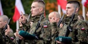 بالبلدي: وزير دفاع بولندا السابق: عدد السكان ليس كبيرًا لتكوين جيش قوامه 300 ألف جندى