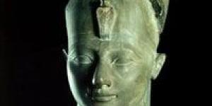 بالبلدي : المتحف المصري بالتحرير يعرض تمثالا من حجر الشست للملك تحتمس الثالث