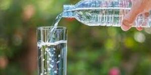 بالبلدي : لماذا يُنصح بشرب الماء الدافئ صباحا؟.. 3 فوائد بينها طرد السموم من الجسم