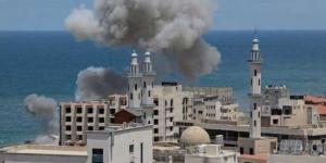 بالبلدي: استشهاد 7 فلسطينيين بقصف استهدف منزلا في مخيم جباليا شمالي غزة