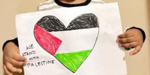 بالبلدي: 5 نصائح لضمان السلامة النفسية لطفلك خلال متابعة الأحداث فى فلسطين