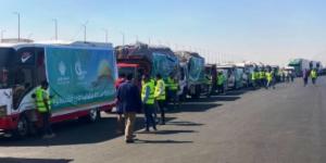 بالبلدي : تجهيز 17 شاحنة إغاثة من التحالف الوطني والهلال الأحمر على أبواب معبر رفح