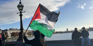 بالبلدي: بالفیدیو ؛ عشرات الآلاف يملأون شوارع العاصمة الدنماركية دعما لفلسطين