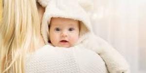 بالبلدي : الملابس الثقيلة في الشتاء تهدد صحة أطفالك.. 4 مخاطر تلحق بهم
