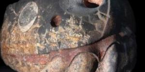 بالبلدي: زلزال فى المكسيك يكشف عن قطعة أثرية على شكل رأس ثعبان