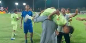 بالبلدي: والد لاعب كابيتانو مصر يحتفل بابنه بطريقة خاصة بعد تسجيل هدف التقدم